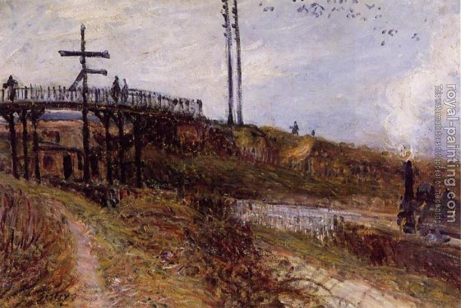 Alfred Sisley : Footbridge over the Railroad at Sevres